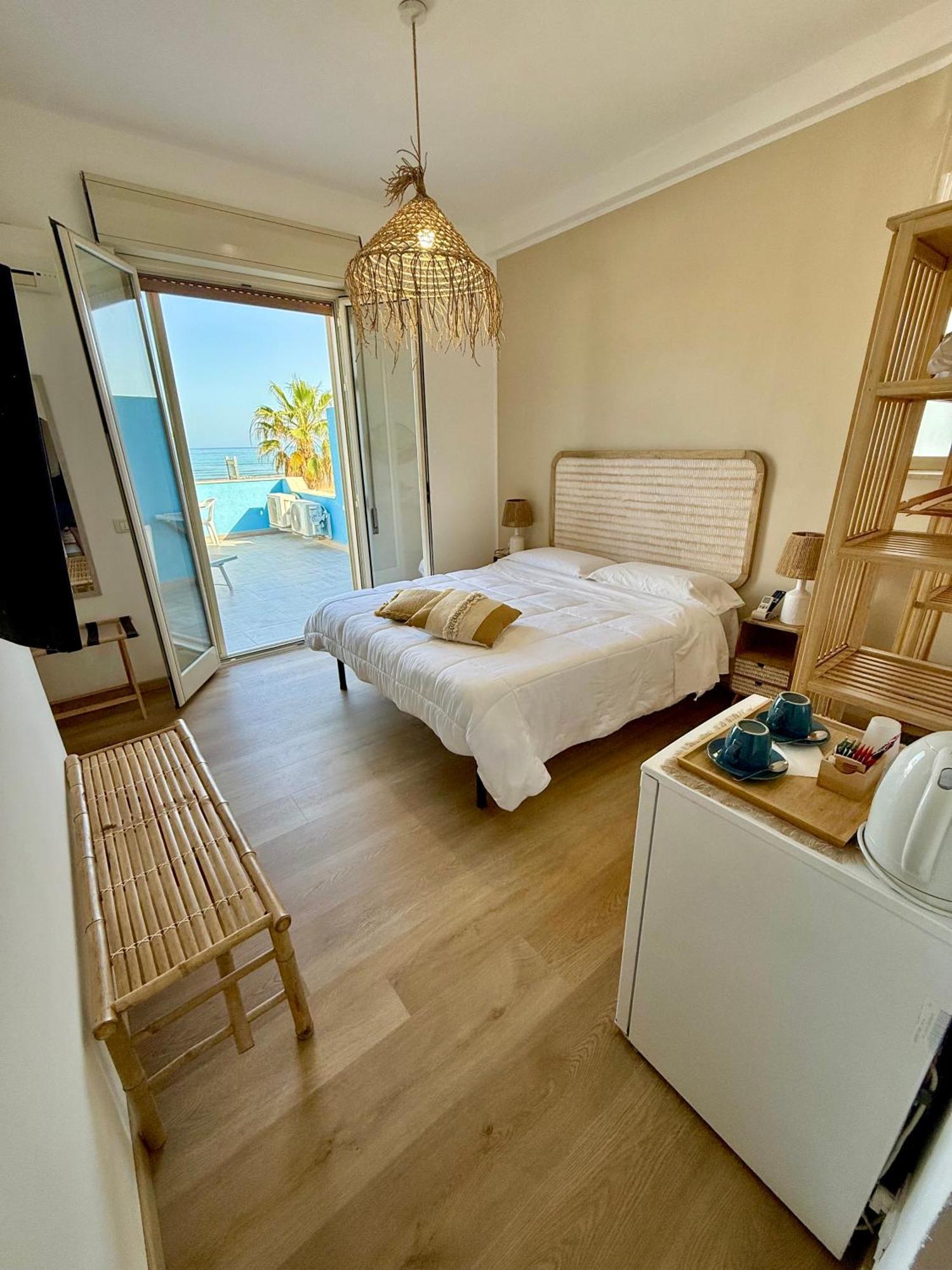 포쟐로 Terrazze Sul Mare B&B 외부 사진